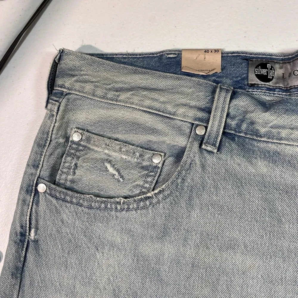 Nwt Levis SilverTab 40x30 Men's Loose 100% Cotton Tapered Leg Jeans READ MORE
